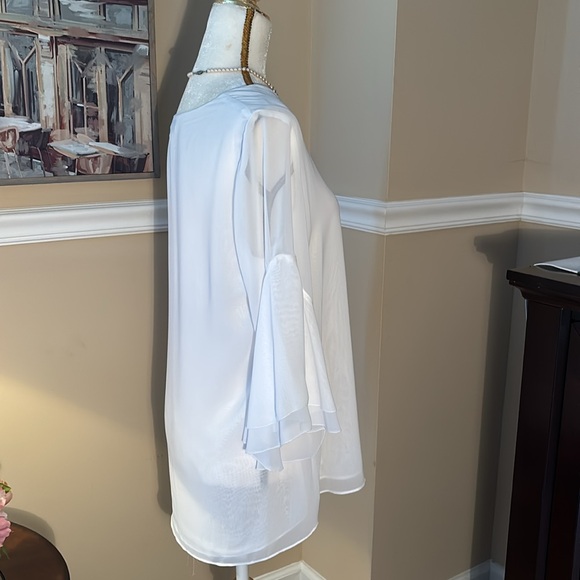 White NWOT sheer lined blouse with bell sleeves! - Picture 3 of 11